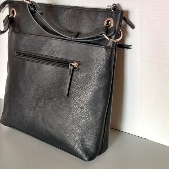 Kenneth Cole Reaction Bag - Picture 5 of 11